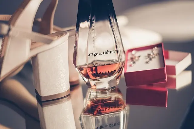 Guide d'achat pour évaluer un parfum avant d'acheter